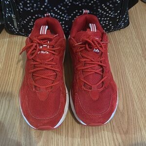 Used sneakers smoke free pet free home!